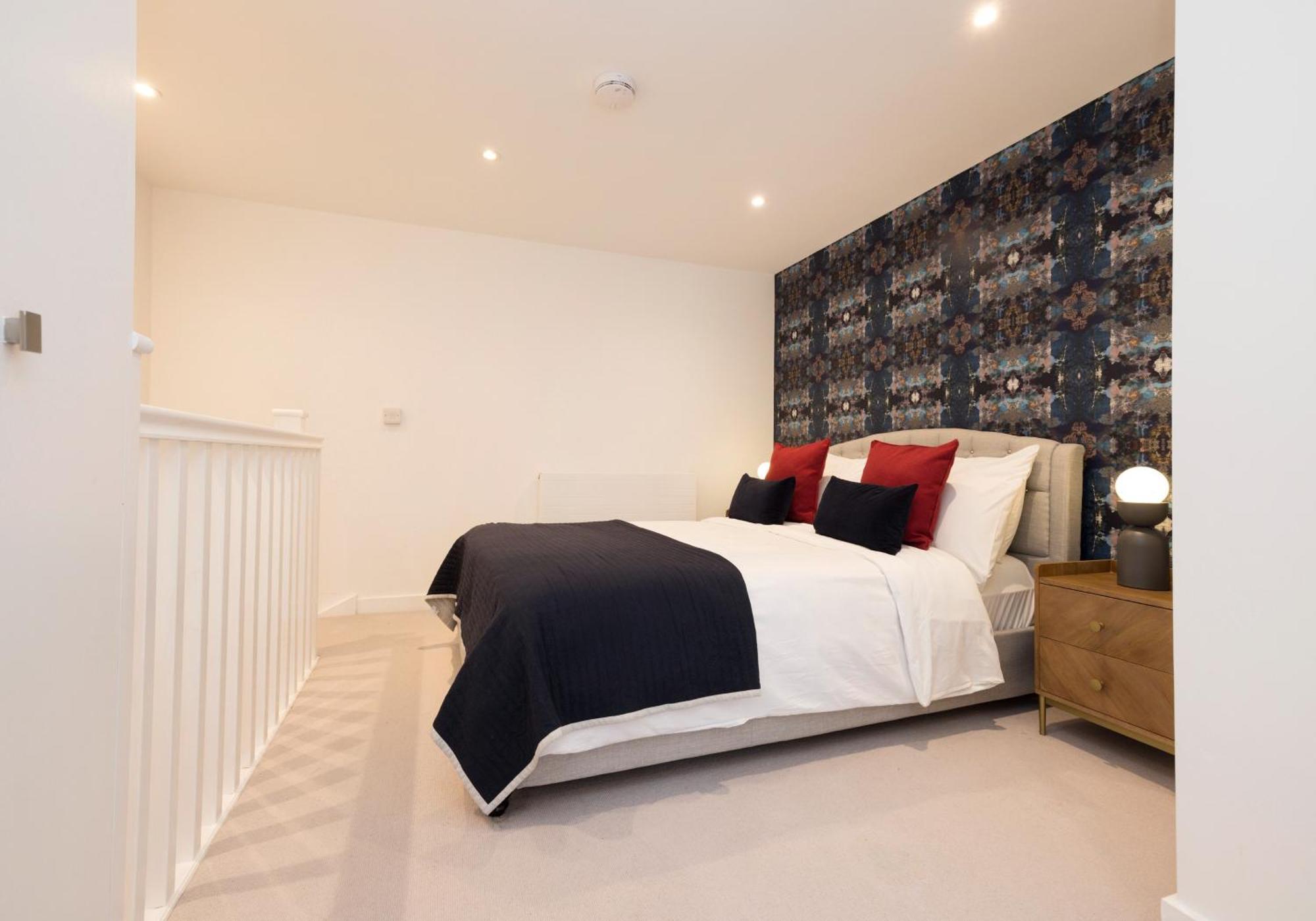 Stylish Mews House Old Town 1-br With Parking Appartement *