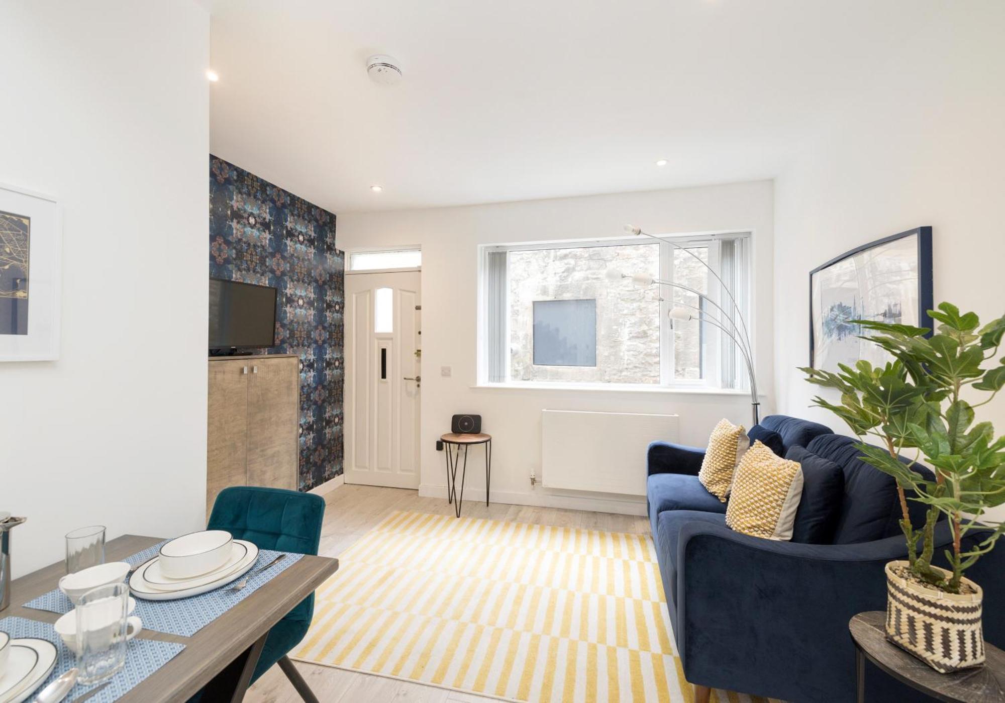 Appartement Stylish Mews House Old Town 1-br With Parking